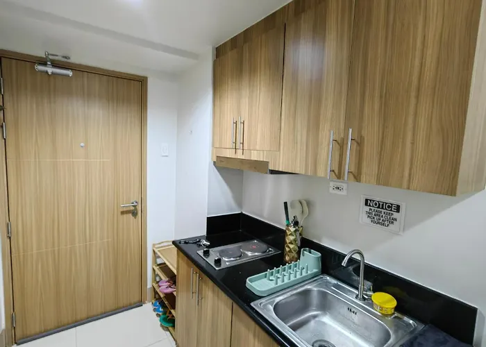 Mall Of Near Airport Hotel 4*